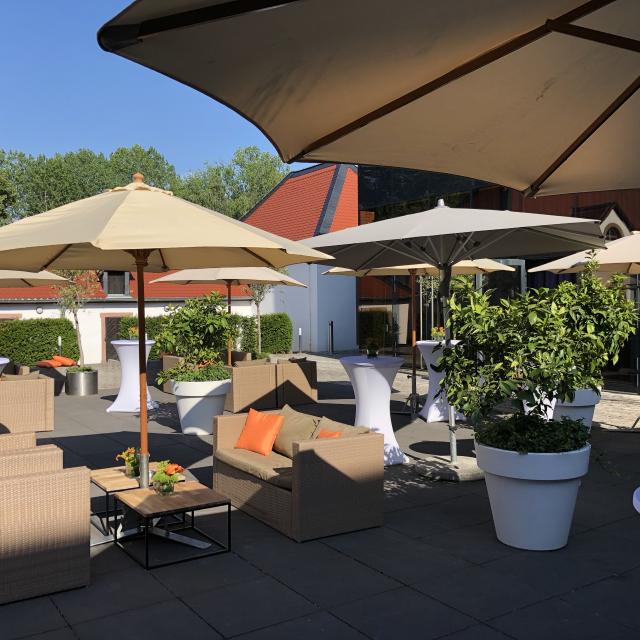 Loungetisch URBAN, 60 x 60 cm