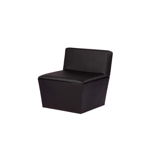 Loungesessel Conic, black - Dieses Loungeset ist dank seiner UV- und Wasserbeständigkeit für den Innen- und Außenbereich geeignet.
Maße: 70 x 70 cm 
Sitzhöhe: 40 cm 
zzgl. Rückenlehne
Sitz u Rücken Kunstleder schwarz
Korpus Polypropylen