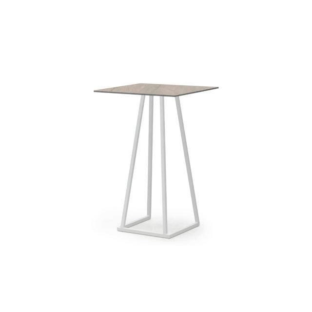 Stehtisch Linea 70x70 cm - Rahmen aus pulverbeschichtetem Aluminium weiß.
Platte kompaktes HPL in Farbe grau Marmor, 
Platte: helles Steindekor mit dunklen Adern, Effektpigmente Bronze
Verwendung im Innen- und Außenbereich