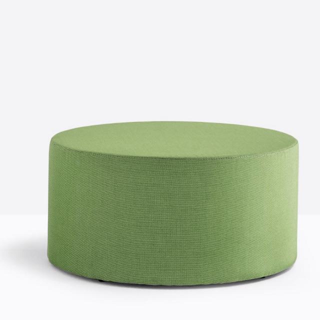 Loungehocker Pouf Wow, green - ø65 H43 cm - Setzen Sie mit diesem Hocker ein Highlight in Ihrem Loungesetup.
Mit einer runden Form Ø 650mm und einer Höhe von 43 cm, der Pouf Wow ist mit Polyurethanschaum gepolstert.