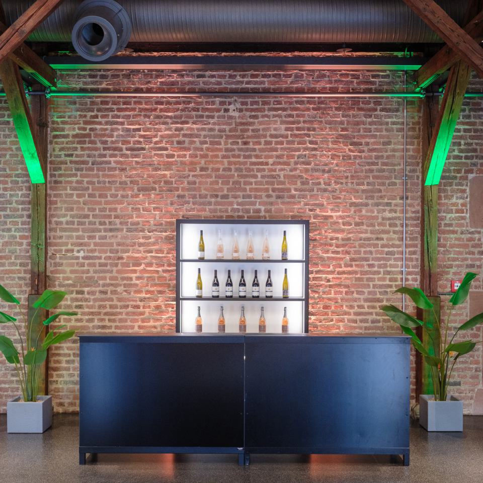 Bar-Rückwandregal, schwarz