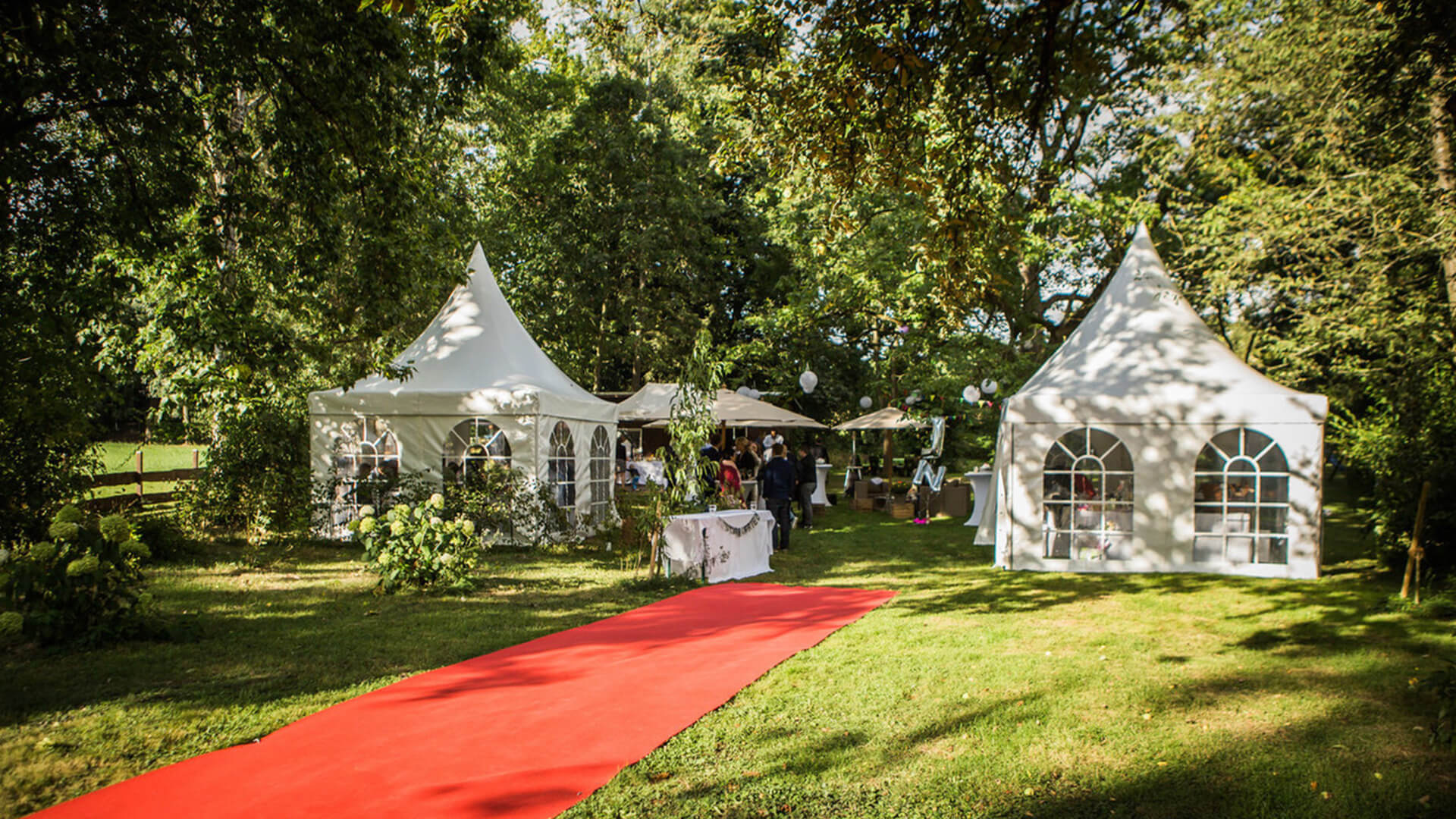Showcases - Outdoorparty
